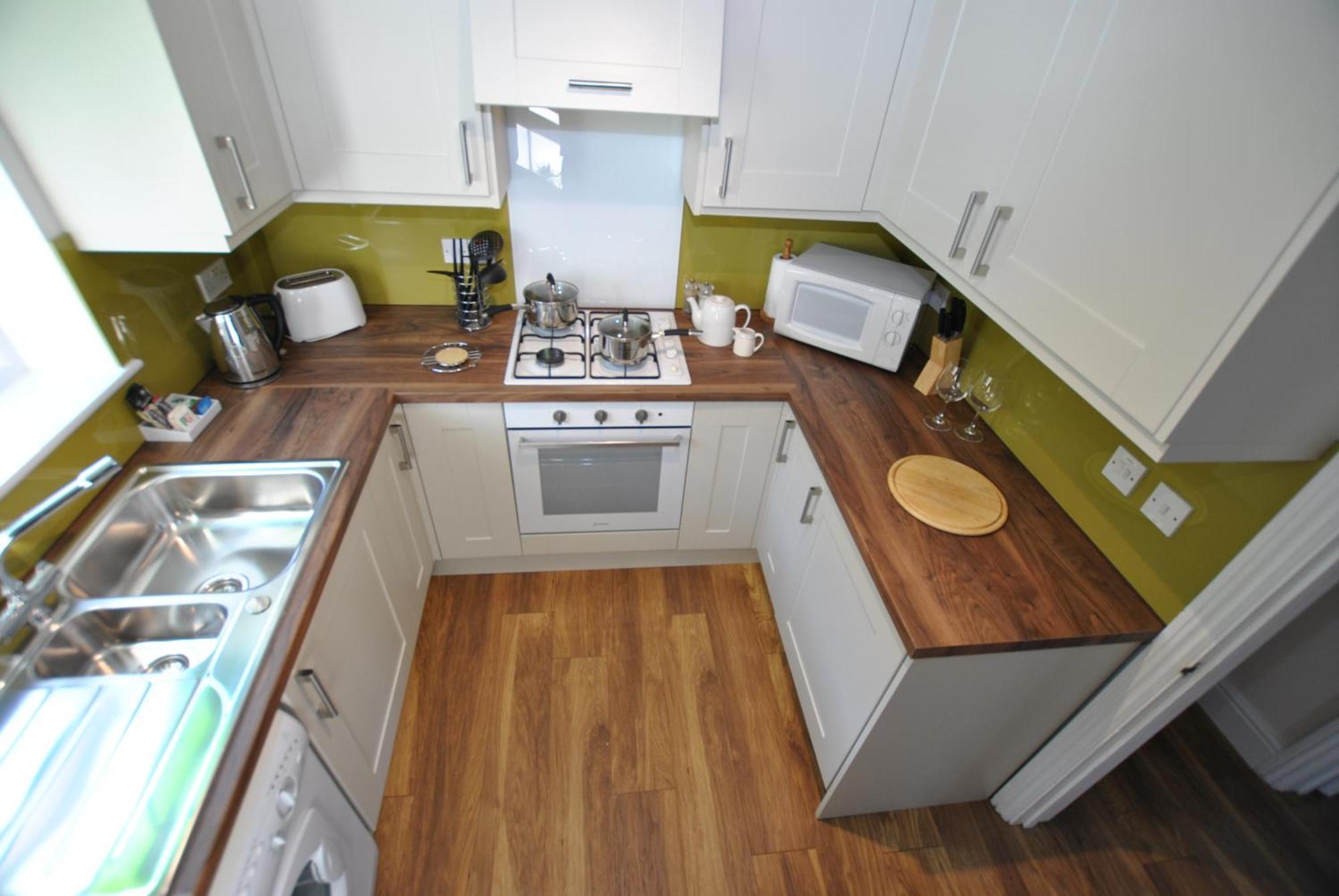 Garfield Place Cosy 2-Bedroom Cottage Central Windsor With Parking Exterior photo